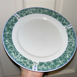 Porcelain Medium Plate